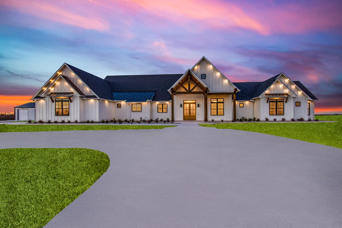 Modern Farmhouse Tioga, TX - J C Boyd Custom Builders