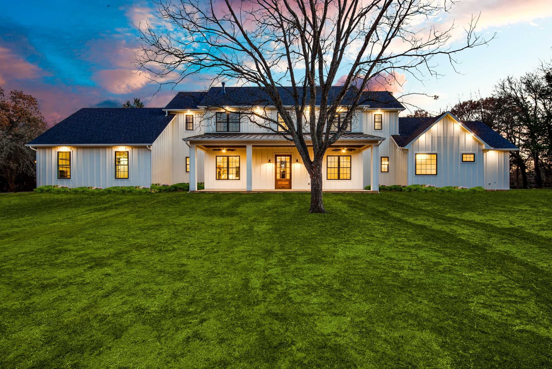Modern Farmhouse Valley View, TX - J C Boyd Custom Builders